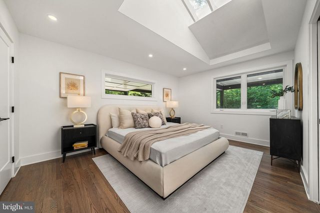 3800 LAKEVIEW TER, Falls Church, VA 22041