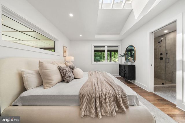 3800 LAKEVIEW TER, Falls Church, VA 22041