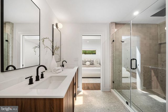 3800 LAKEVIEW TER, Falls Church, VA 22041