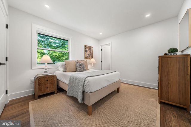 3800 LAKEVIEW TER, Falls Church, VA 22041