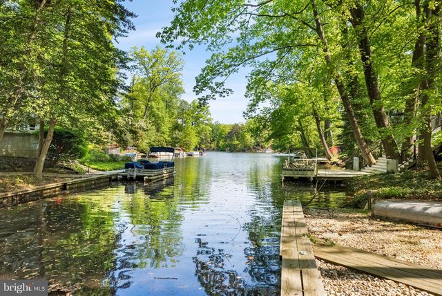 3800 LAKEVIEW TER, Falls Church, VA 22041