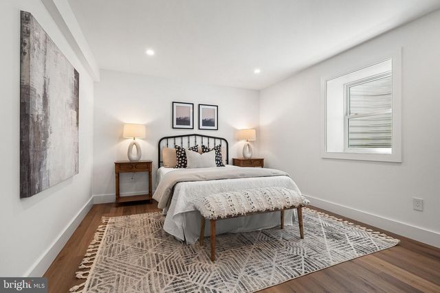3800 LAKEVIEW TER, Falls Church, VA 22041