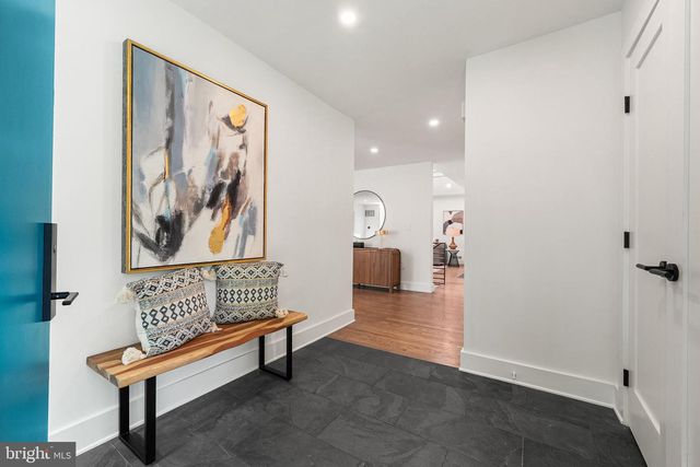3800 LAKEVIEW TER, Falls Church, VA 22041