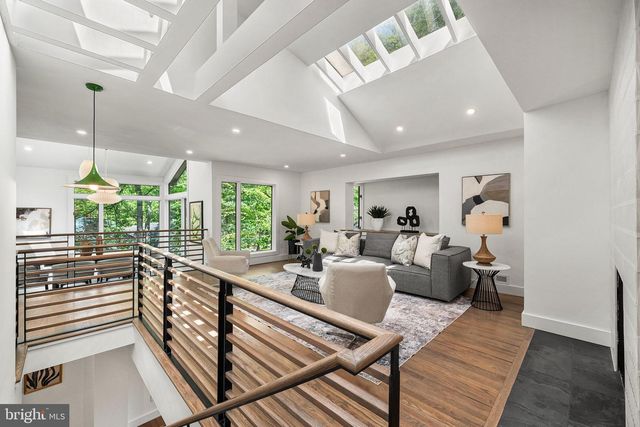 3800 LAKEVIEW TER, Falls Church, VA 22041