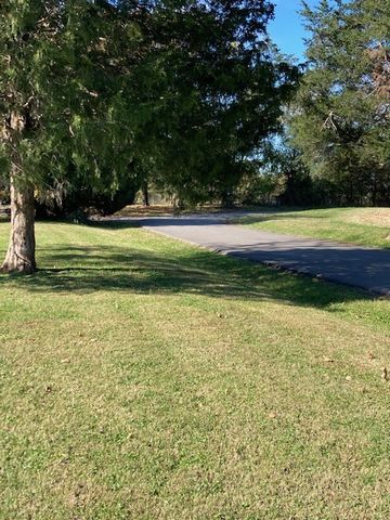 1472 Mockingbird Ln, Murfreesboro, TN 37130