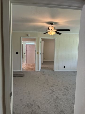 1472 Mockingbird Ln, Murfreesboro, TN 37130