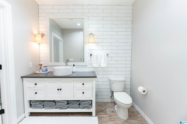 2529 UNIVERSITY BOULEVARD # 1, Tuscaloosa, AL 35401