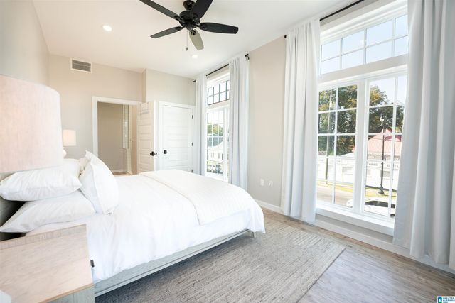 2529 UNIVERSITY BOULEVARD # 1, Tuscaloosa, AL 35401