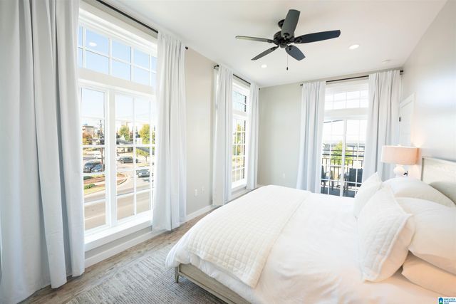 2529 UNIVERSITY BOULEVARD # 1, Tuscaloosa, AL 35401