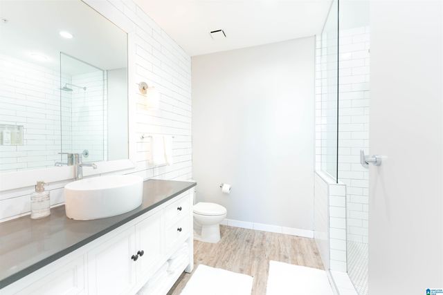 2529 UNIVERSITY BOULEVARD # 1, Tuscaloosa, AL 35401