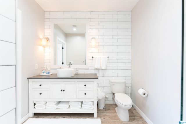 2529 UNIVERSITY BOULEVARD # 1, Tuscaloosa, AL 35401