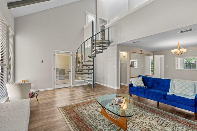 13 Casa Verde, Lakeway, TX 78734