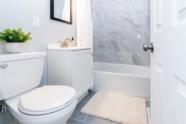 2425 Miller Avenue, Ann Arbor, MI 48103