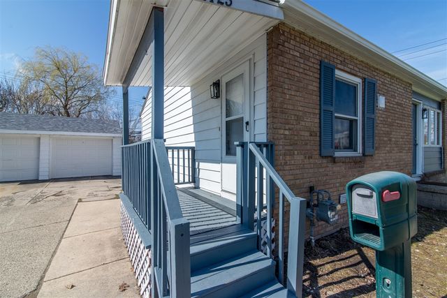 2425 Miller Avenue, Ann Arbor, MI 48103