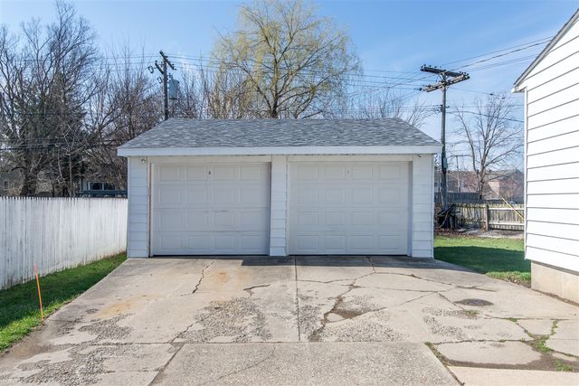 2425 Miller Avenue, Ann Arbor, MI 48103