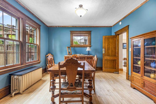 1205 6th Street S, Fargo, ND 58103
