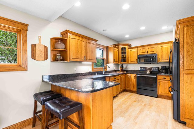 1205 6th Street S, Fargo, ND 58103
