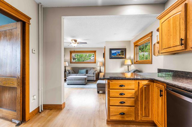 1205 6th Street S, Fargo, ND 58103