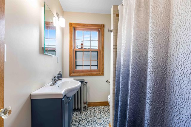 1205 6th Street S, Fargo, ND 58103