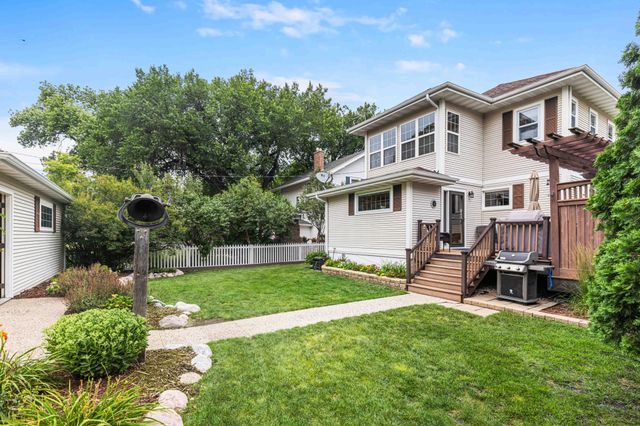 1205 6th Street S, Fargo, ND 58103
