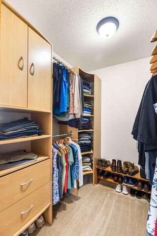 1205 6th Street S, Fargo, ND 58103