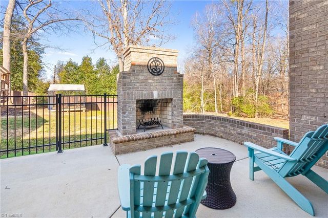 2614 Mableton Drive, Burlington, NC 27217