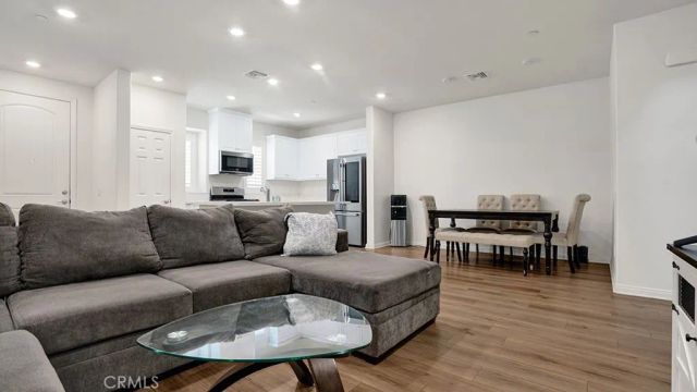 3985 E Huntington, Ontario, CA 91761
