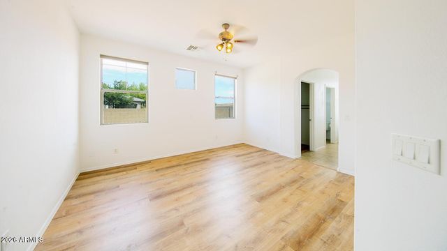 4356 E SACK Drive, Phoenix, AZ 85050