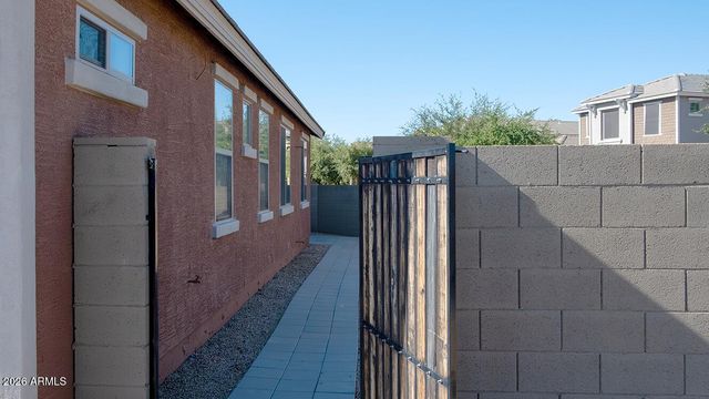 4356 E SACK Drive, Phoenix, AZ 85050