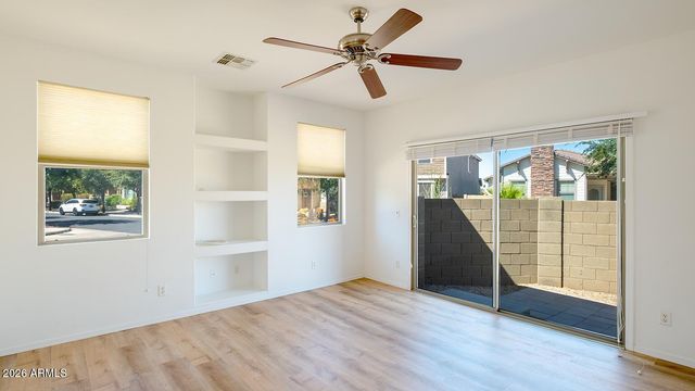 4356 E SACK Drive, Phoenix, AZ 85050