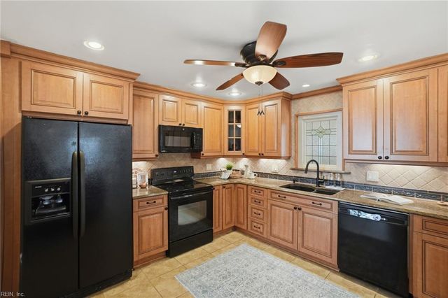 4905 Curling RD, Virginia Beach, VA 23455