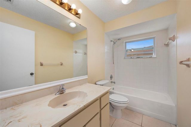 2095 COMO STREET A and B, Port Charlotte, FL 33948