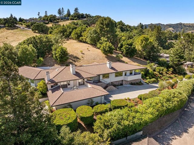6 Tanglewood Lane, Lafayette, CA 94549