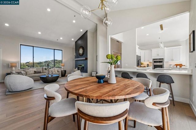 6 Tanglewood Lane, Lafayette, CA 94549