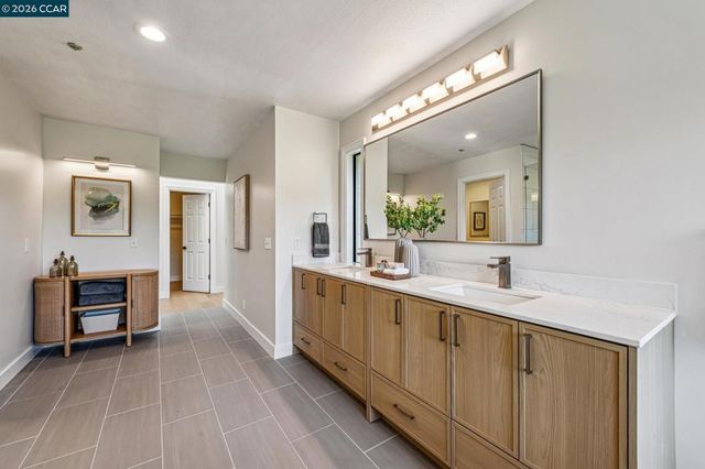 6 Tanglewood Lane, Lafayette, CA 94549