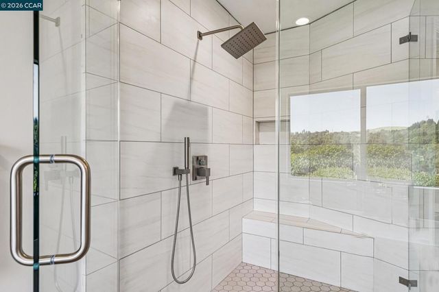 6 Tanglewood Lane, Lafayette, CA 94549