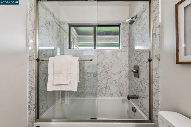 6 Tanglewood Lane, Lafayette, CA 94549