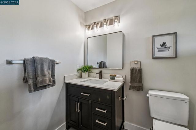 6 Tanglewood Lane, Lafayette, CA 94549