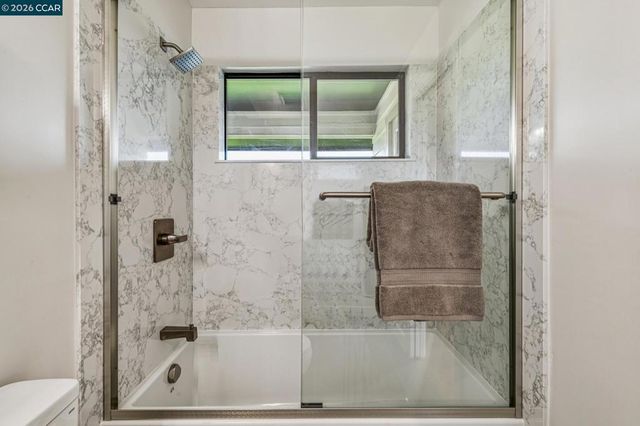 6 Tanglewood Lane, Lafayette, CA 94549