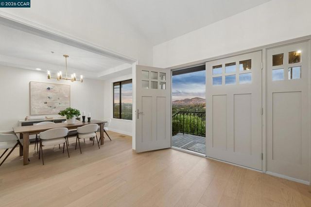6 Tanglewood Lane, Lafayette, CA 94549