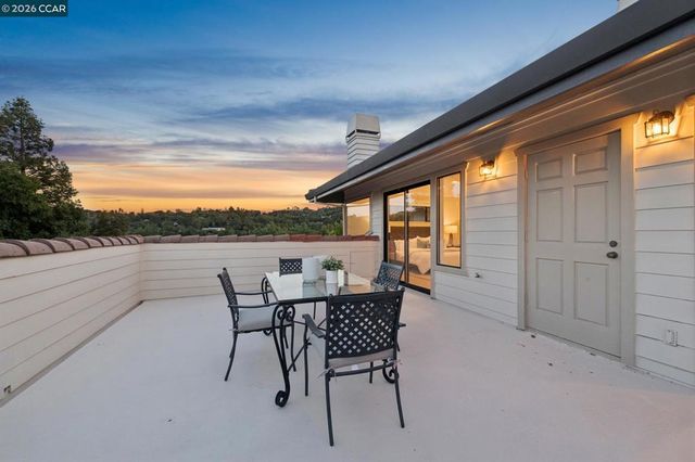 6 Tanglewood Lane, Lafayette, CA 94549