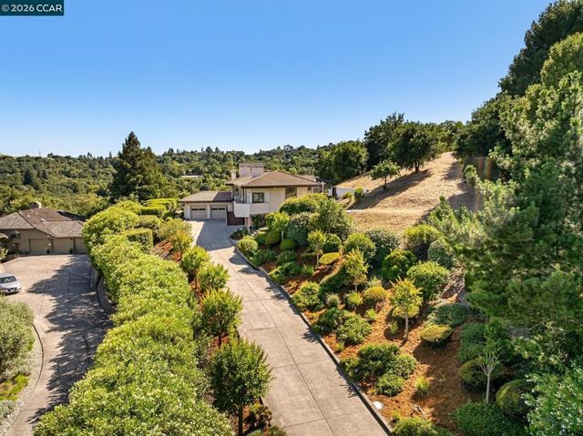 6 Tanglewood Lane, Lafayette, CA 94549