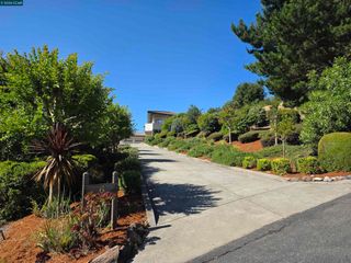 6 Tanglewood Lane, Lafayette, CA 94549
