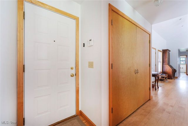 2396 Camelot Drive, Columbiana, OH 44408