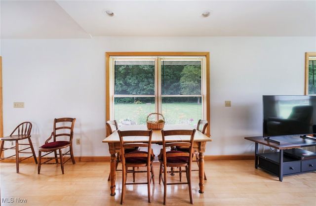 2396 Camelot Drive, Columbiana, OH 44408