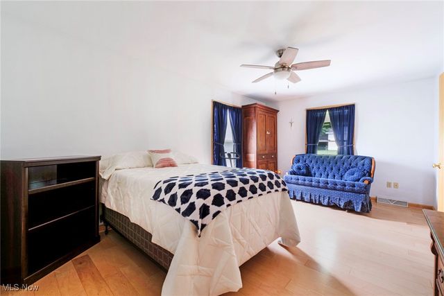 2396 Camelot Drive, Columbiana, OH 44408