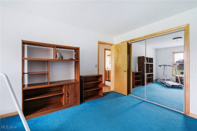 2396 Camelot Drive, Columbiana, OH 44408