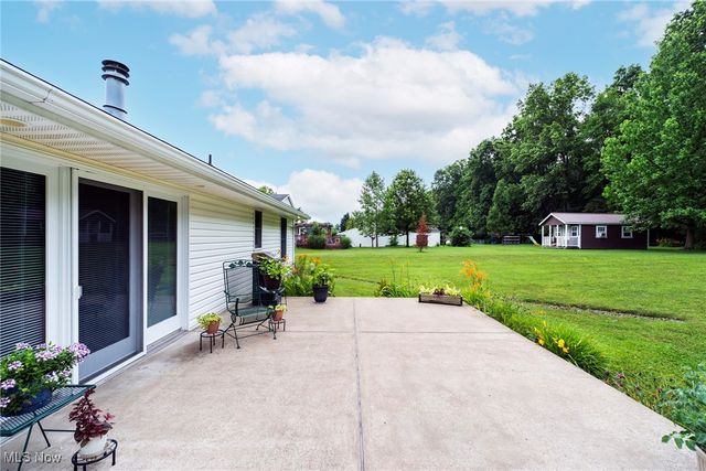 2396 Camelot Drive, Columbiana, OH 44408