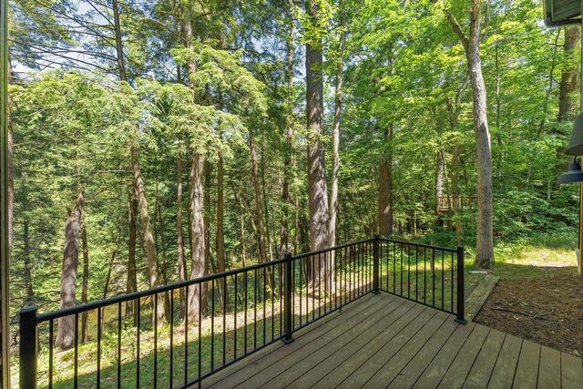 283 Alcan Drive, Baraboo, WI 53913