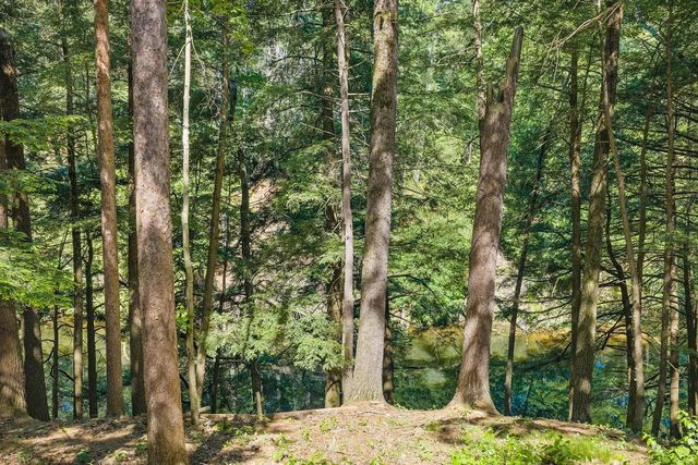 283 Alcan Drive, Baraboo, WI 53913